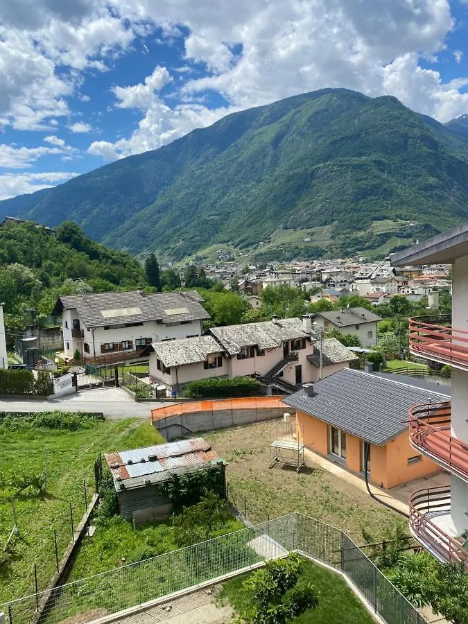 Il Castellaccio Tirano 0*,  Italia
